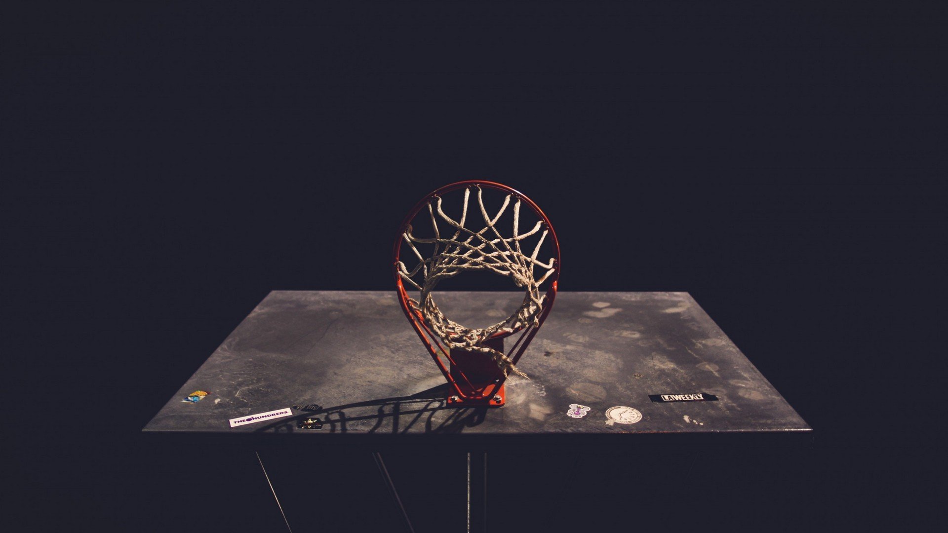 开云网页版-欧陆足坛冷门迭爆，NBA交易风暴来袭，门兴失准、火箭换血、内马尔惊艳演绎冰火两重天